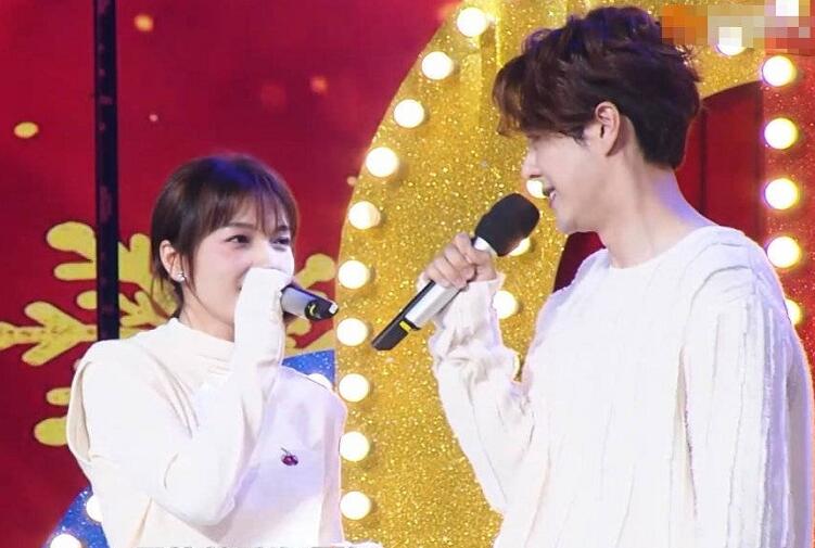 徐海乔零点送祝福,到底是友情还是爱情?吴昕团队发文澄清 徐海乔零点送祝福,到底是友情还是爱情?吴昕团队发文澄清