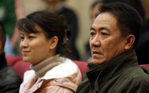 李幼斌二婚岳父身份曝光,难怪这么低调,网友表示理解!