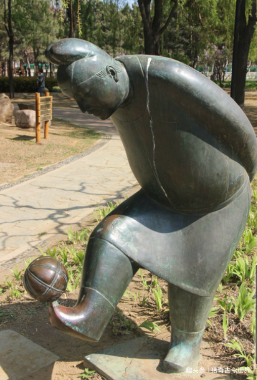 历史上的中国足球是由何而来的?