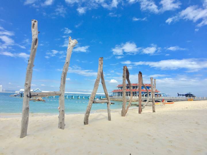 海南旅游胜地,三亚蜈支洲岛。