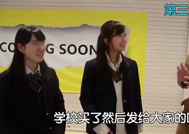 当日本女孩穿上中国校服，问她啥感受，回答扎心了！
