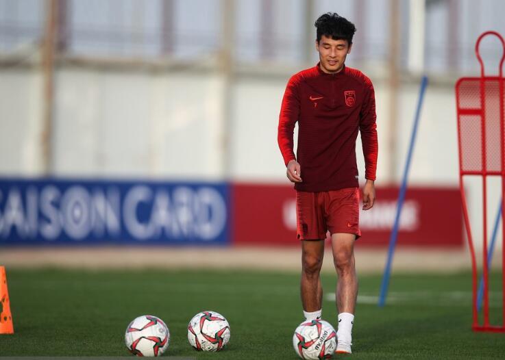 体育实况:曝西班牙人将签约中国前锋 沪媒猜测