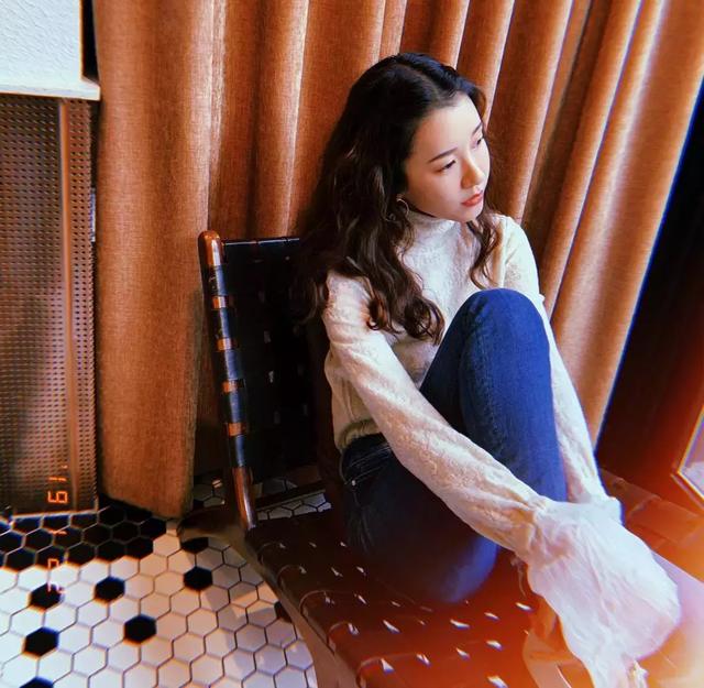 跟杨幂比起来,结两次婚生了一个女儿的张子萱