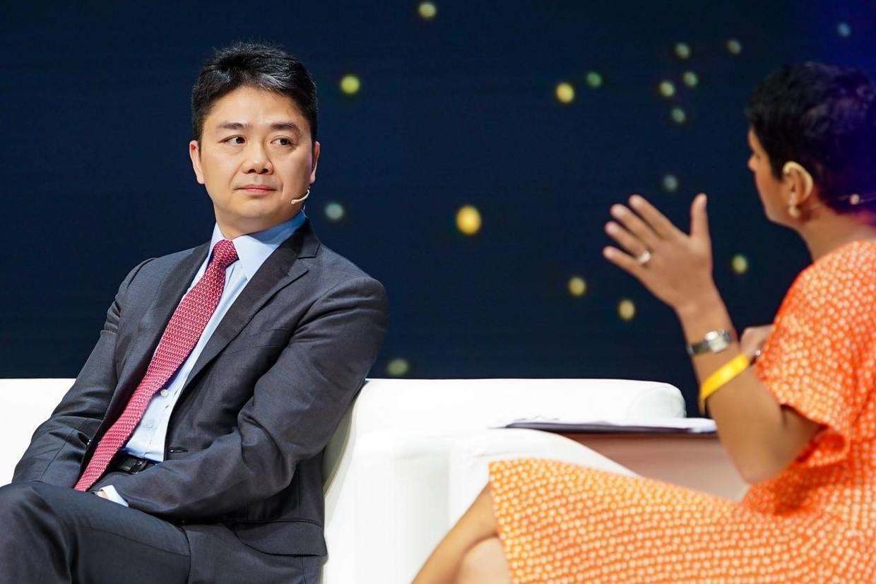 再临达沃斯!行踪成谜的刘强东在躲什么?