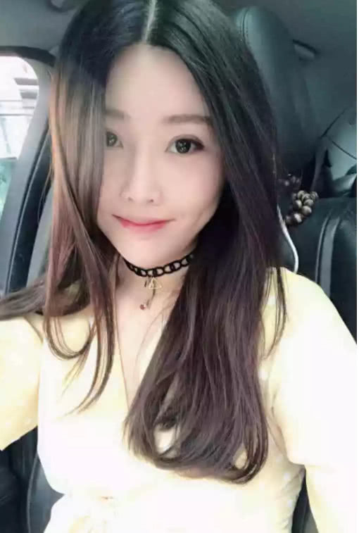 曾经是虎牙第一女主播如今却沦落为陪玩看到接单次数让人很尬