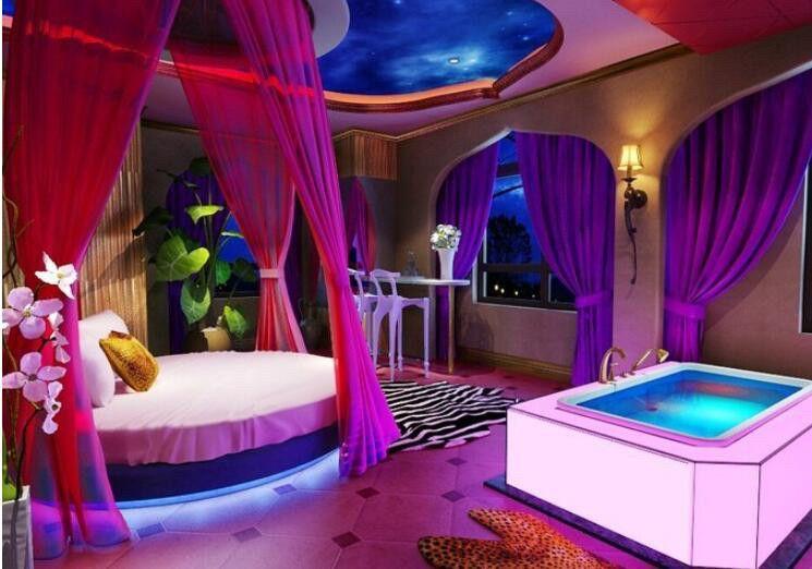 泰国美女导游为何建议情侣睡圆床,原因有意思