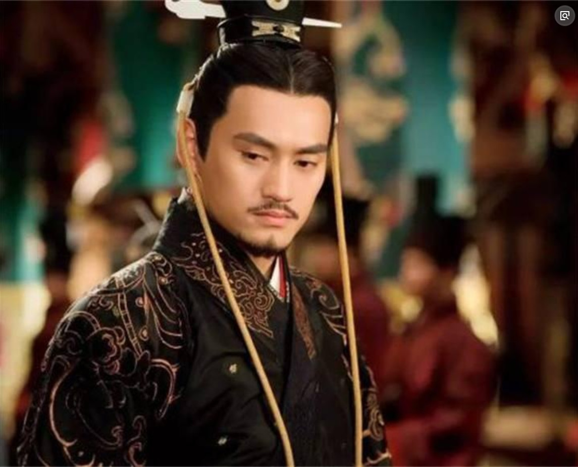 穿越的历史人物--王莽，连专家都对他产生了怀疑，认为是穿越者