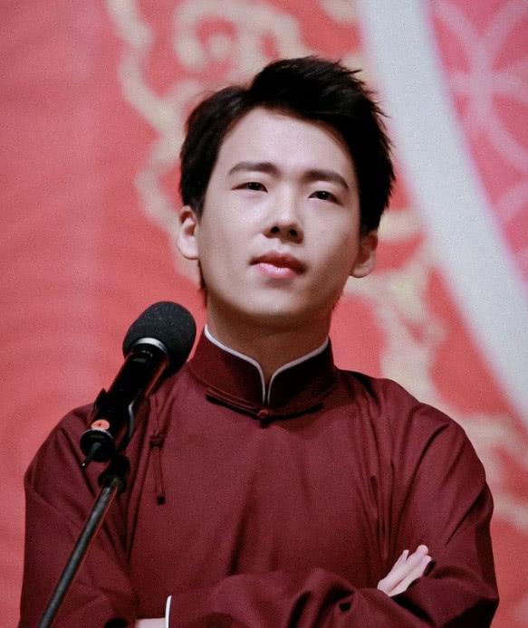 同样是德云社演员,为什么对郭麒麟和张云雷,大家是两种态度?