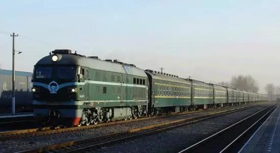 我国的普速列车为什么要刷绿?给出的这三个原因，你更相信哪个?