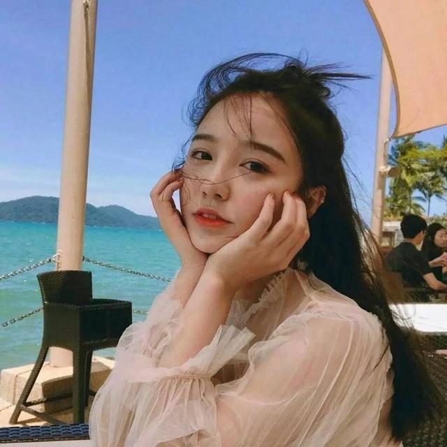 抖音上唯美的句子,简单又干净,真的好喜欢~