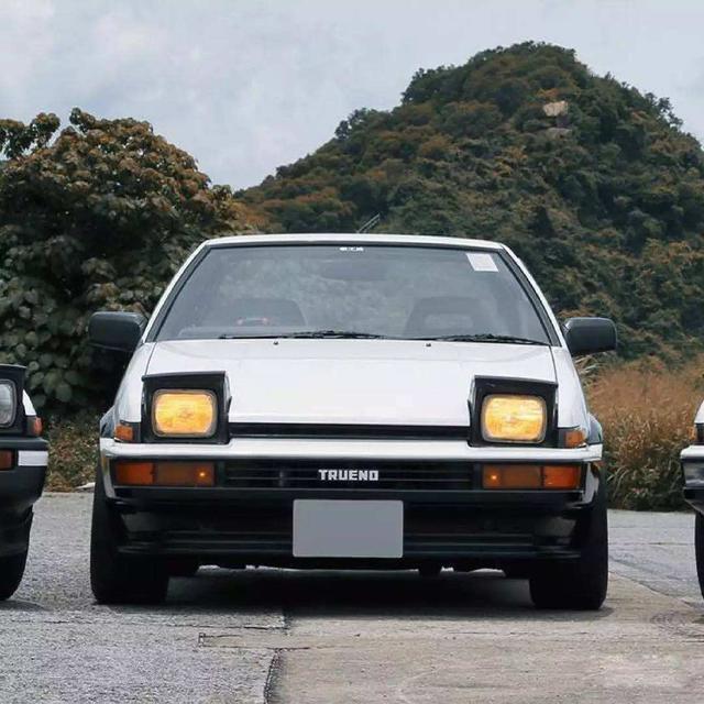 头文字d里的奔驰型号 头文字d所有车型全解