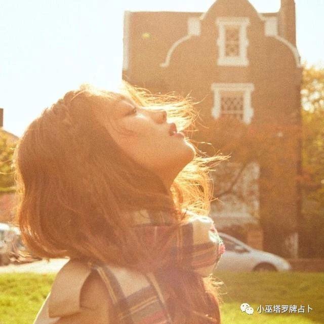 塔罗牌占卜：恋人内心是怎么看待你的