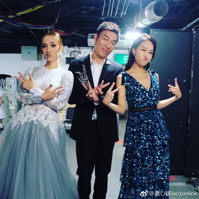 实锤!许志安曾邀请小三黄心颖上台合唱,两人深