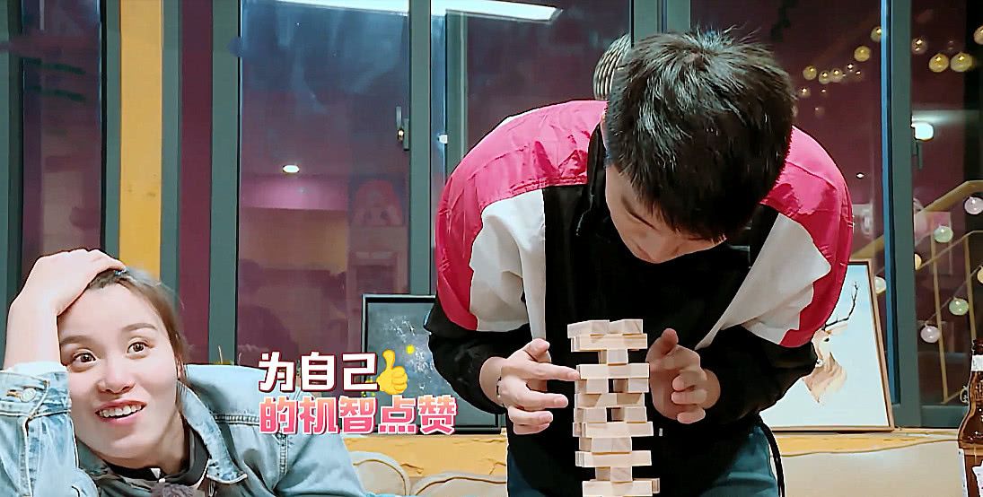 有一种深藏不露的美叫傅园慧掀起刘海,皮肤超