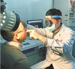 头痛失眠上课走神 男学生性格突变因鼻子“长歪”