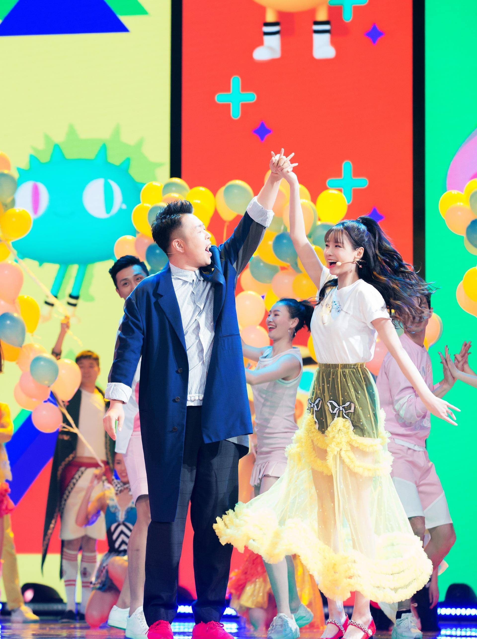 沈梦辰工作室暗示杜海涛和沈梦辰将结婚?网友