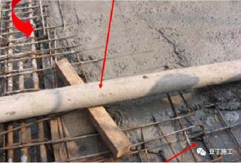 钢筋混凝土打孔的原理是什么意思_什么是钢筋混凝土地面