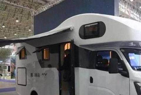 五征居然出房车了，这么大才卖8万，农民工的福利来了，超实惠