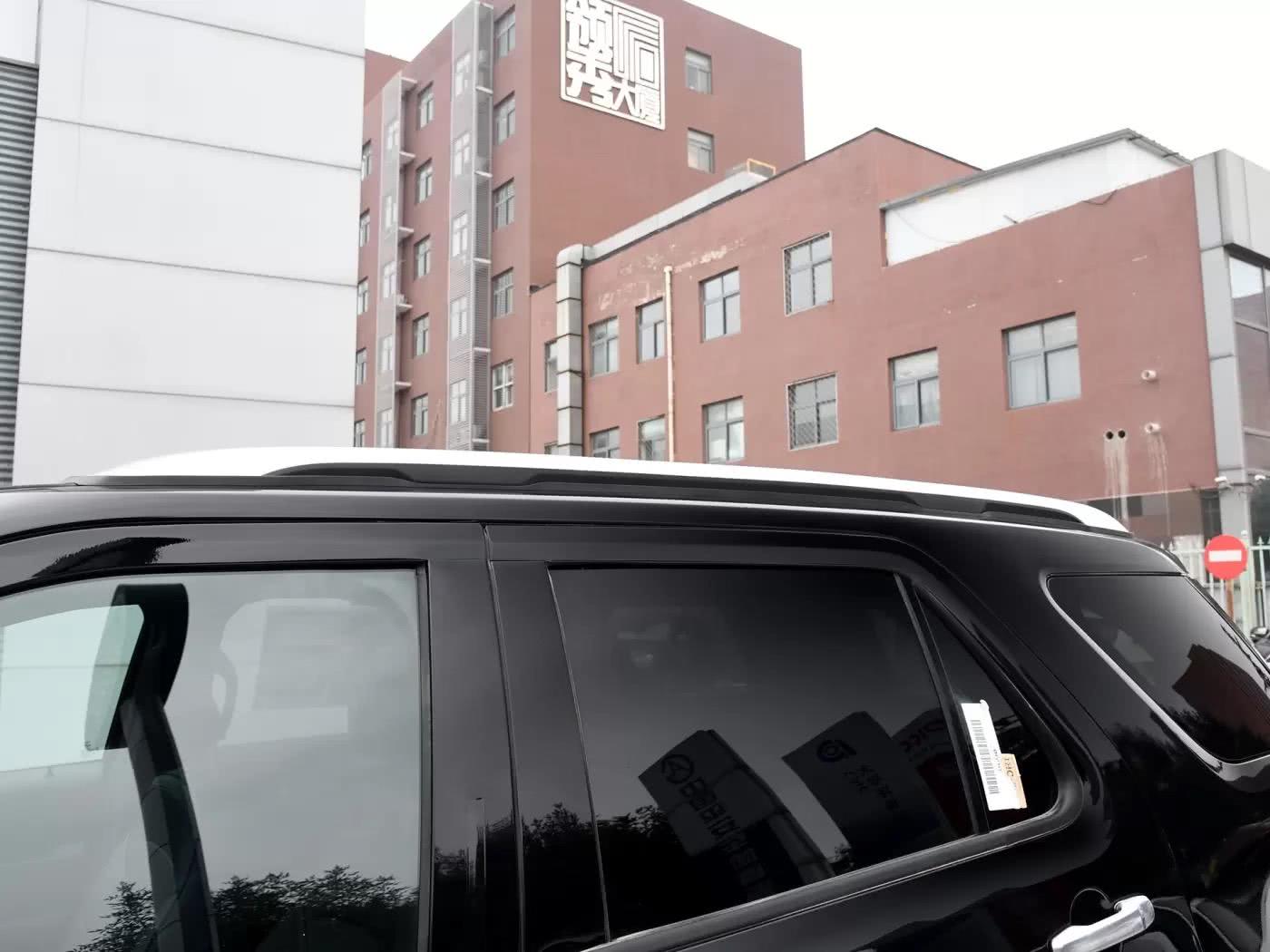 公认的“越野旗舰”,车长5米,356马力+全地形,谁敢一战?