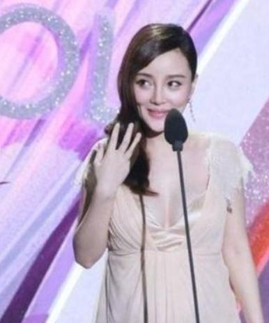 李小璐再次迎来顺产期,喜得爱子!贾乃亮:迎接双