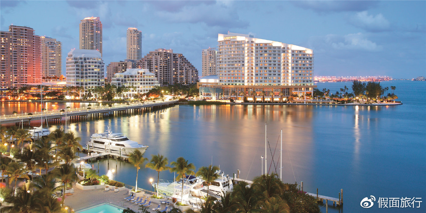 油畫(huà)酒吧 隨便一幅都?jí)驎筹嬕荒? title=