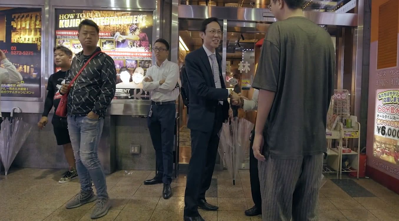 李小牧奉劝李诞做人不要太谨慎！李诞：一个江湖人，反应很聪明！