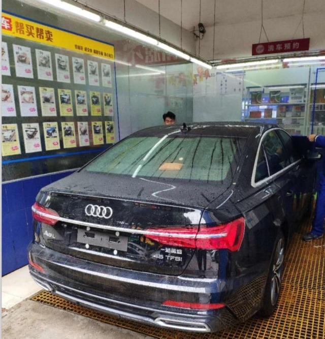 19款奥迪A6L，中控台像“飞机舱”，科技感十足！