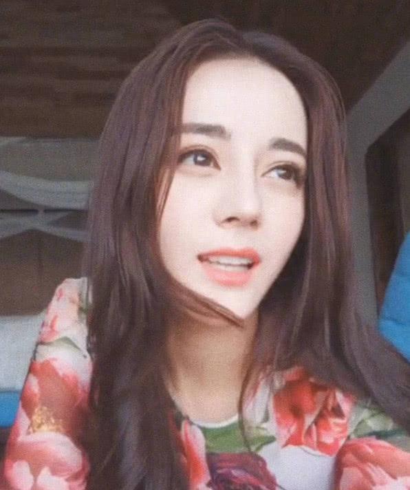"迪丽热巴生日"关美颜直播,胖迪的真正颜值,你们被吓到了吗?