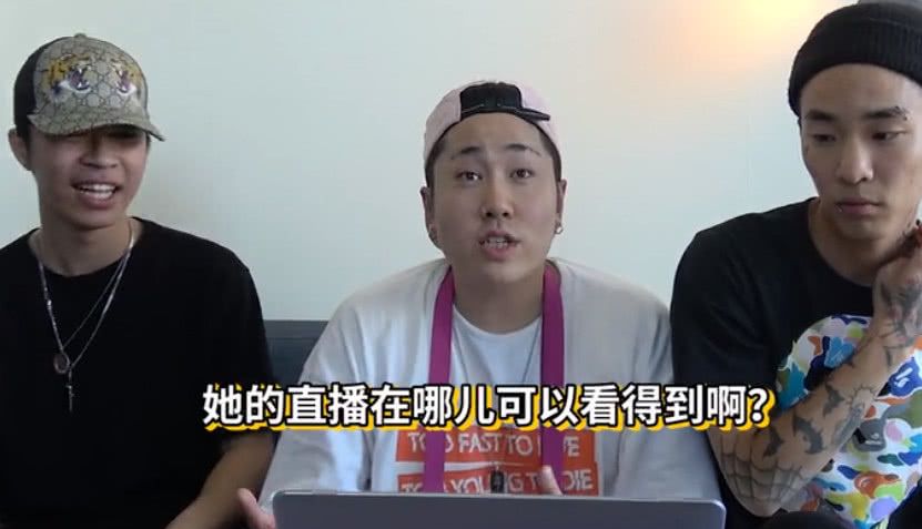 冯提莫火到了韩国?韩国人为她疯狂,连街上都是