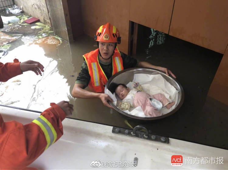 载歌载舞 庆祖国华诞