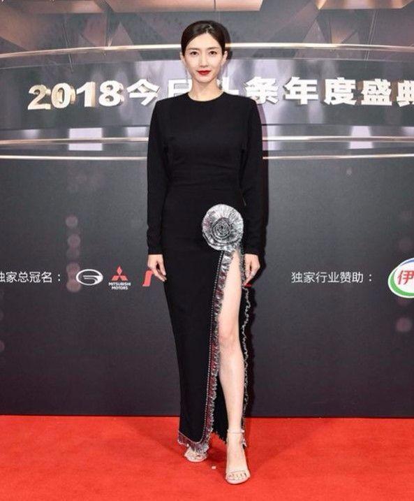 167景甜同框168江疏影,腿长差这么多?网友:两个人都没