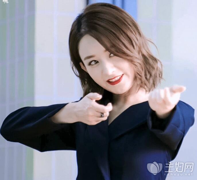 2018年编发流行发型发型图片长发女中直图片