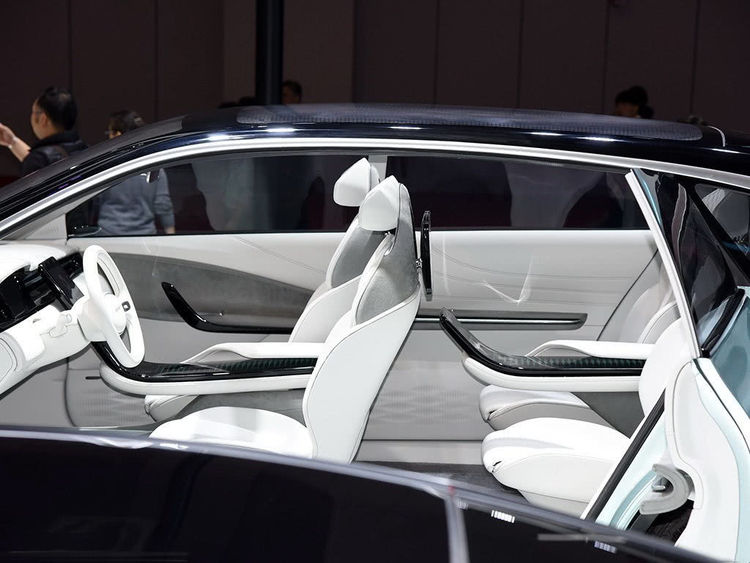 继跑车后零跑发布旗下首款SUV，配无框车门续航500km！