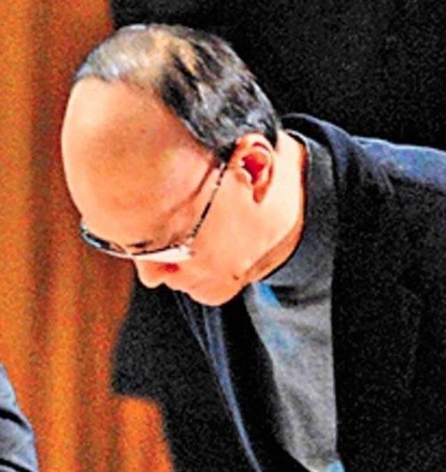 71岁郑少秋，早在32岁就已经“谢顶”，只为她一人公开摘过假发