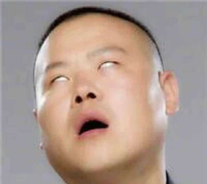 岳云鹏在机场吃面吐槽太贵, 店家反驳一句话, 引无数网友力挺