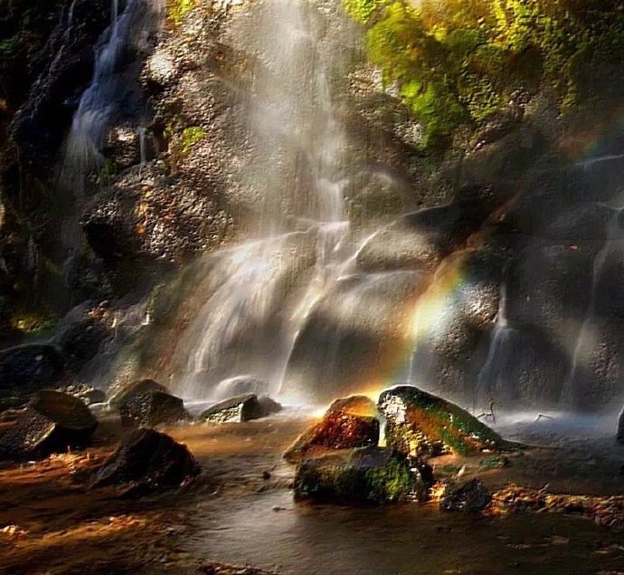 十五道溝秋景，宛如色彩斑斕的童話世界！