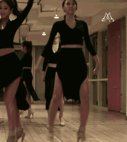 搞笑gif:一言不合就玩命啊,好阔怕的歪果仁