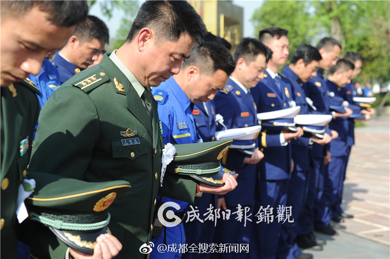 2025新澳门与香港精准正版免费男人味综合解答,与解释落实