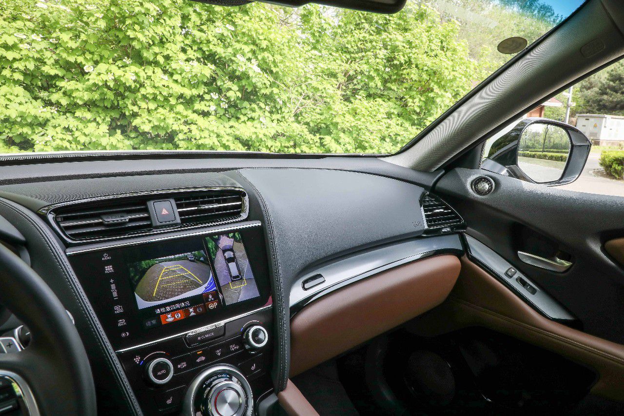 当广汽Acura CDX混动遇上雷克萨斯UX,谁才是你的心头