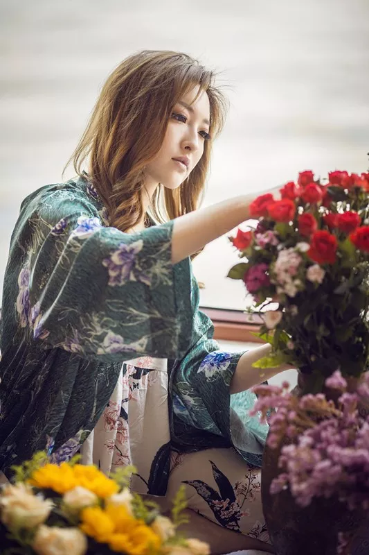 众所周知,金美儿是实力派歌手.