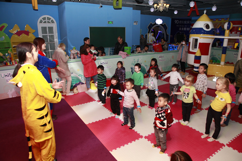 淘气堡加盟排行_六一将至,儿童乐园加盟排行榜,首看爱儿乐(2)