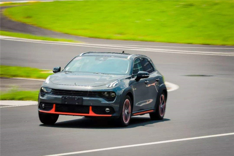 ��Ϊ���������ߵ��㣬��ϲ������SUV��