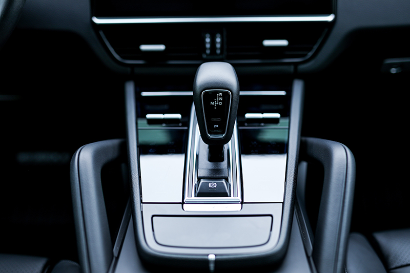 E驱高效动力焕发无限驾趣 全新Cayenne E-Hybrid演绎性能新境