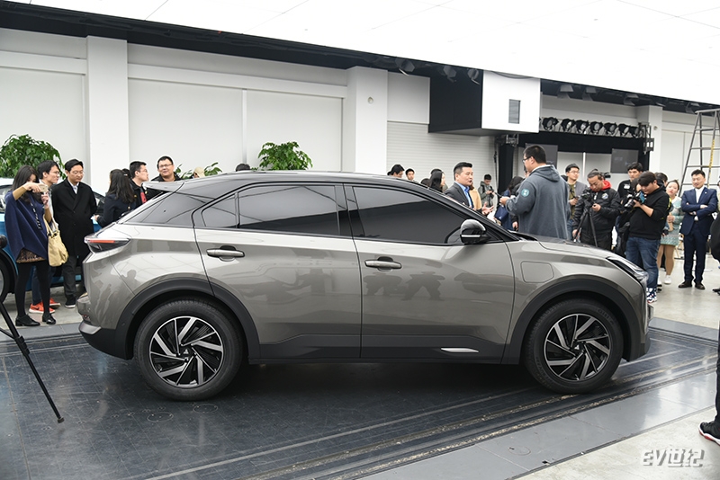 合众第二款量产车“U”亮相 将于上海车展预售价格或不到20万元