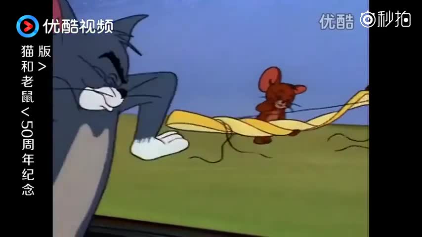 猫和老鼠:杰瑞手弹吉他,小熊带着汤姆跳舞,却掉进下水道