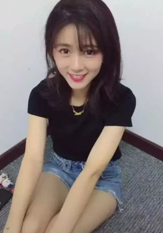 新抖音一姐吃不胖娘生活照被扒，比视频中惊艳，网友：炸锅|抖音|一姐 