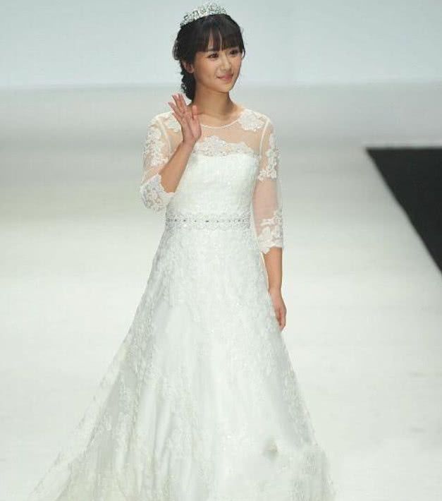 婚纱照未修图_婚纱照原图未修