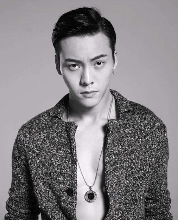 男星也遇脱发危机:吴彦祖胡歌发际线后移,陈奕