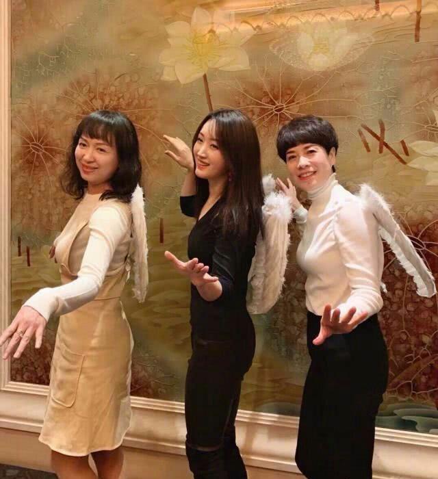 杨钰莹内衣_杨钰莹内衣秀