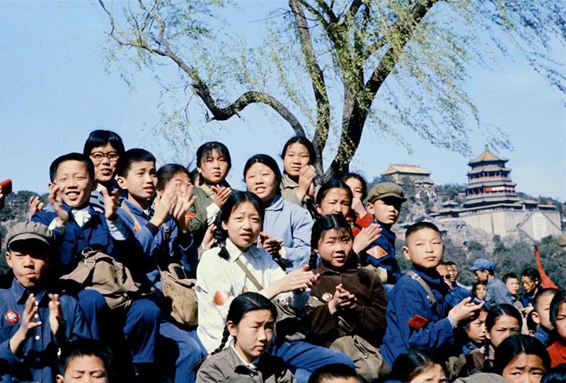 从50年代到90年代,这些国内老照片见证时代发展